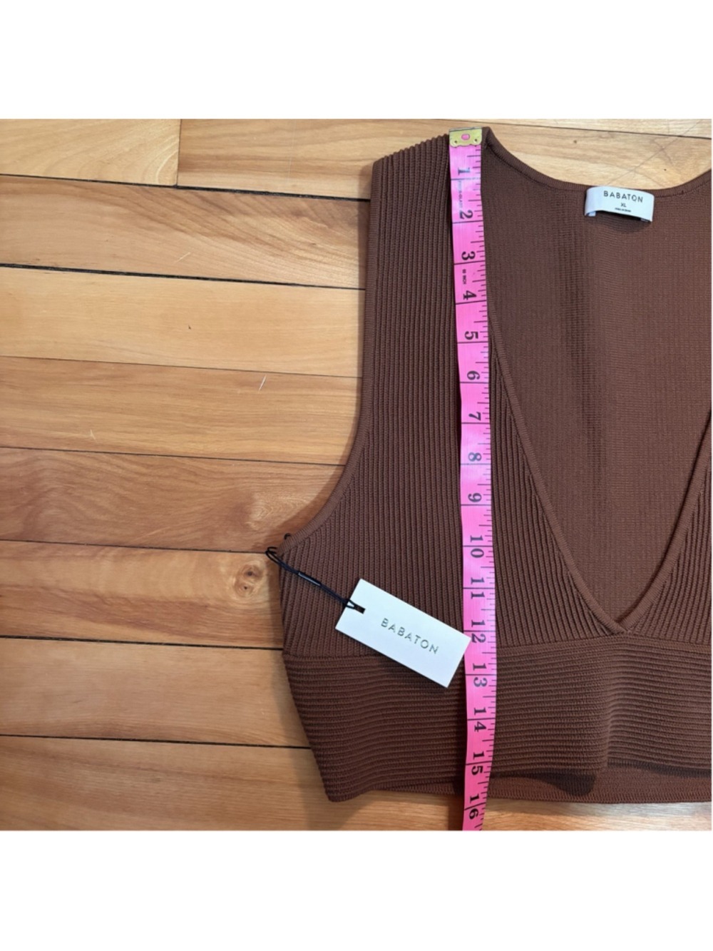 Aritzia Babaton Brown Sculpt Knit Deep V Tank - Size XL ✨ NWT - Picture 6 of 9